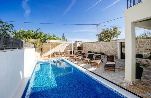 Vinjerac Villa | Villa Castello Coza ZadarVillas