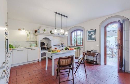 Lucca Villa | Villa Cesare, a Convenient 4 bedroom Villa with Pool close to Lucca Town
