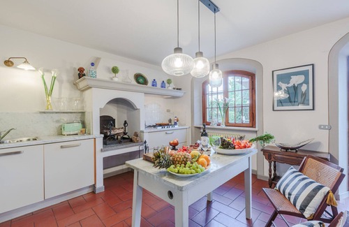 Lucca Villa | Villa Cesare, a Convenient 4 bedroom Villa with Pool close to Lucca Town