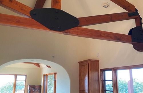 Arroyo Grande House | Villa Chula : An Elegant Mountaintop Estate