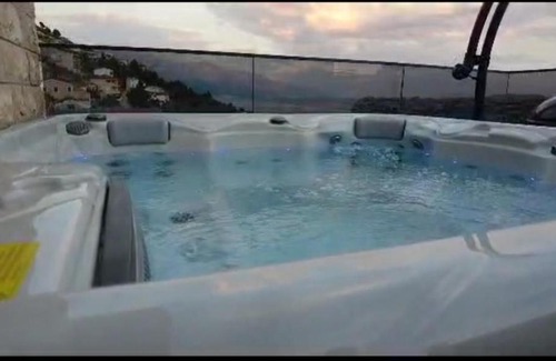 Mimice Villa | Villa Cico with jacuzzi