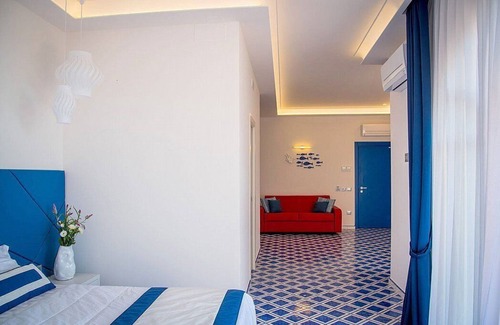 Pontone House | Villa Clarice G: A bright and sunny studio apartment in a quiet position, located on a hillside above the sea, with Free WI-FI.