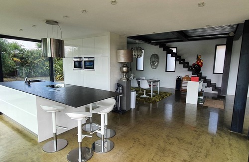 Liffre House | VILLA COMBINES MODERNITY AND STONES. IDEAL FOR FAMILY OR WORK