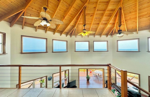 Calabash Bight House | Villa con Vista @ Calabash Bight, Roatan.