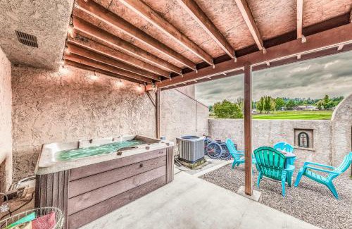 Ruidoso Apartment | Villa Con Vista with Putting Green and Hot Tub!