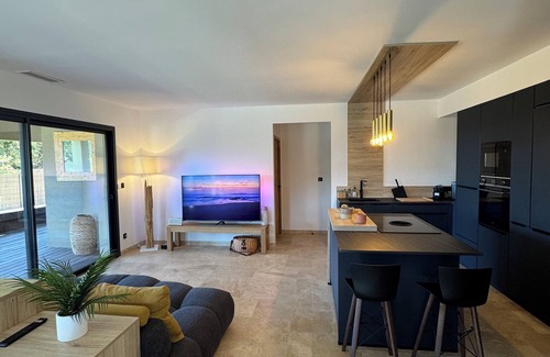 Pianotolli-Caldarello Villa | Villa Corail - 250 metres from the beach in the San Giovani reserve