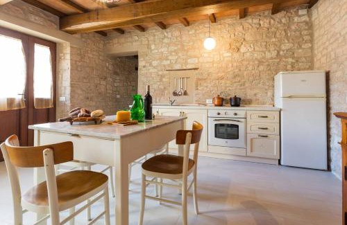 Sigillo Apartment | Villa Costanzi: Beautiful Rural Apartment!