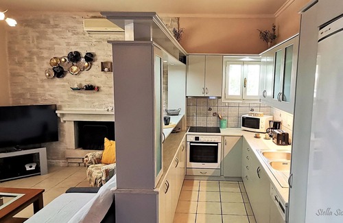 Koutsi Villa | Villa Costas -ROXI BAR Loggos - amazing sea view,private location,huge pool