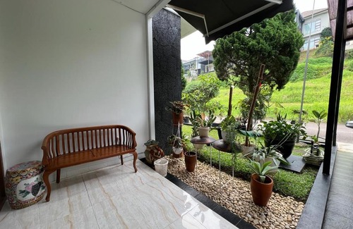 Bandung Villa | Villa Dago Kami