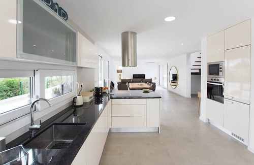 Lagoa de Albufeira Villa | Villa das Dunas - Beautiful contemporary villa close to the beach and lagoon