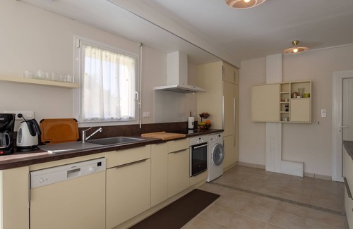 Le Pouldu House | Villa de la Paix by Interhome