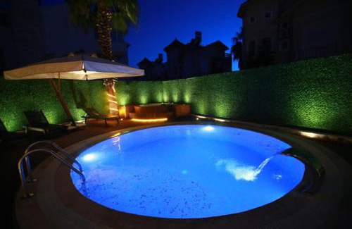 Kadriye Villa | Villa De Papel