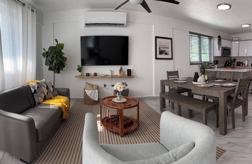 Vega Baja Villa | Villa del Rey! Perfect getaway for couples and small families.