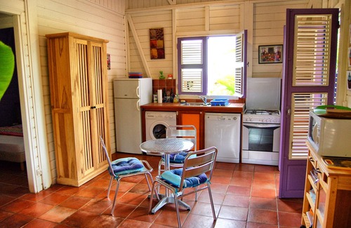 Bas Vent Villa | Villa Deshaies. 3 rooms. Pool. Sea at 300m.