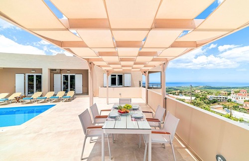 Kournas Villa | Villa Di Giorgio | Private Heated Pool