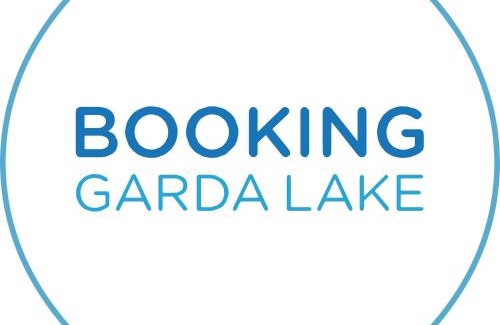 Manerba del Garda Villa | Villa Dolcevita by Bookinggardalake