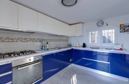 Funtana Meiga Villa | Villa "Domus Bianca" with Sea View, Garden & Wi-Fi