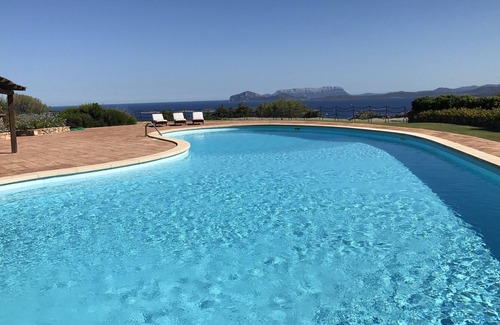 Abbiadori Villa | Villa Donatella, in complex, Pevero Golf, garden, BBQ, commonal pool, WIFI, AC