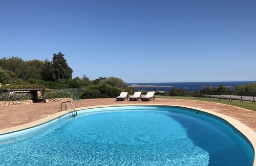 Abbiadori Villa | Villa Donatella, in complex, Pevero Golf, garden, BBQ, commonal pool, WIFI, AC