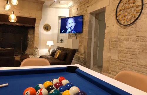 Centre Ville Villa | Villa Donna jacuzzi jardin billard centre la Brèche