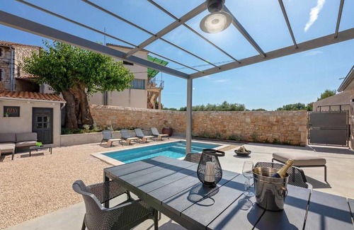 Vrznaveri House | Villa Dvori