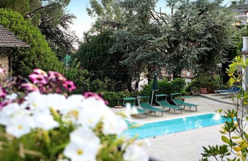 Domaso Apartment | Villa Eden jacuzzi pool & private parking