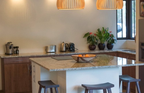 Hoedspruit Villa | Villa Ekhaya: Stunning 10 person villa in South Africa