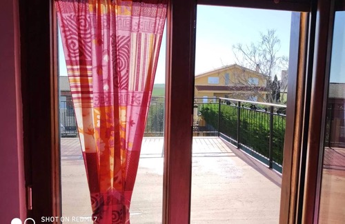 Calvarrasa de Abajo Ski Chalet | Villa El Salinar, 10 minutes from Salamanca. Ideal for families and groups. 9 seats