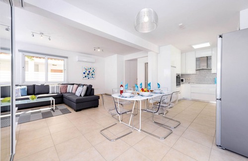 Pernera Villa | Villa Elaine - Charming Pernera Getaway