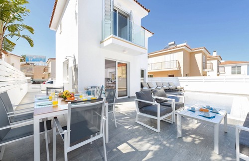 Pernera Villa | Villa Elaine - Charming Pernera Getaway