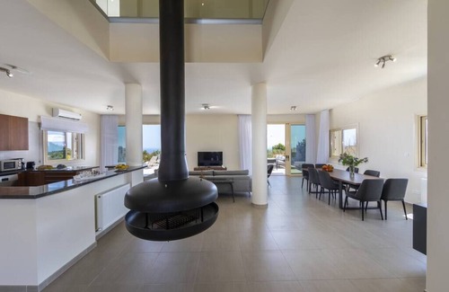Protaras Villa | Villa Elite is an extremely exclusive and magical villa.