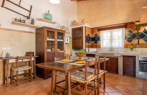 Portopetro Villa | Villa "Els Ullastres" very close to the beach, with Wi-Fi and private garden; parking available