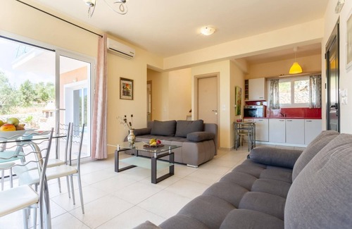 Vlachata Villa | Villa Eri - Three Bedroom Villa, Sleeps 6