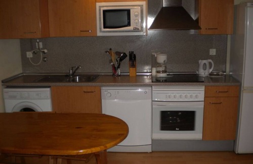 Alcanar Ski Chalet | Villa 16 with POOL, WI-FI, POOL LESS THAN 50m from THE SEA