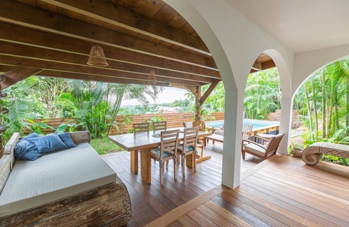 L'Etang-Sale Villa | Villa Esprit Nature with outdoor bathroom and heated pool