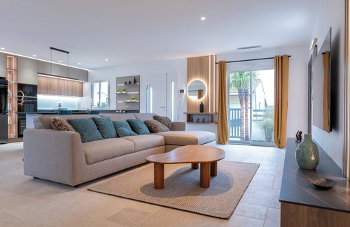 Saint-Ciers-du-Taillon Villa | Villa Evasion: Luxury and comfort