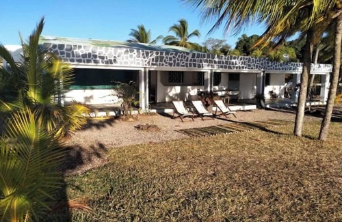 Ambondrona Villa | Villa Face à la mer - Calme et Détente