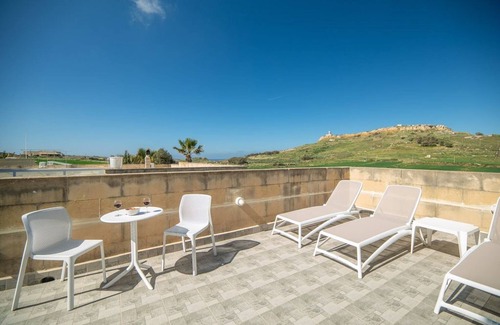 Ta' Għammar Villa | Villa Fana Titanju - 4 Bedroom Stone Villa - Beautiful Countryside Setting