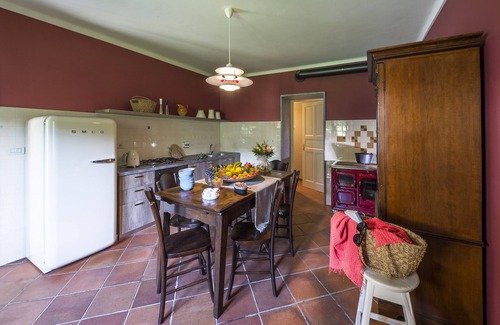 Verzuolo Villa | VILLA FELICE, POOL 25*4 mt, SKY SPA, private GARDEN, WIFI