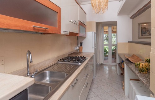 San Pasquale Villa | Villa Felice with Sea View, Pool, A/C, Garden & Terrace