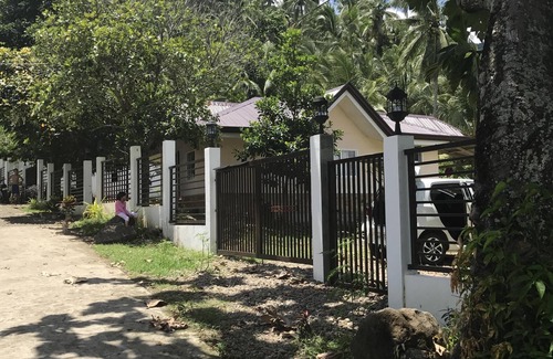 Kawayan House | Villa Felipa in Biliran