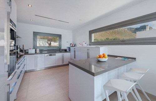 Puerto de Pollensa House | Villa Fenicio Summary