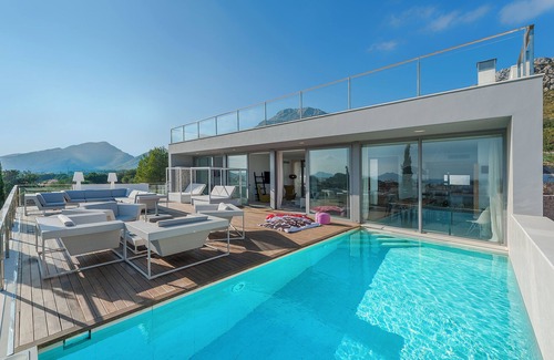 Puerto de Pollensa House | Villa Fenicio Summary