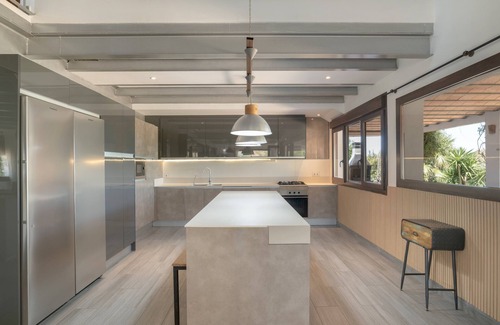 Arcos de la Frontera House | Villa 'Finca Encanto' with Mountain View, Wi-Fi and Air Conditioning