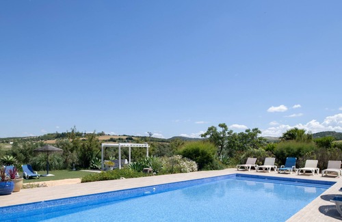 Arcos de la Frontera House | Villa 'Finca Encanto' with Mountain View, Wi-Fi and Air Conditioning