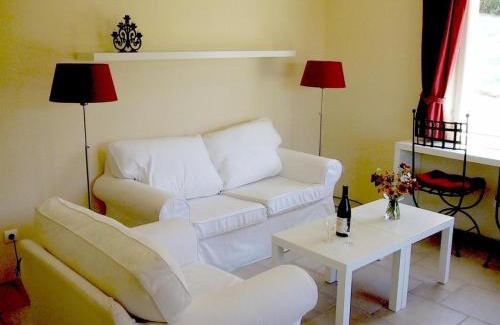 Montbrun-les-Bains Apartment | Villa Fleury Appartement