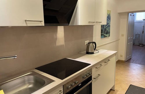 Hernals Apartment | Villa floor in an Art Nouveau villa with garden in a prime Vienna location