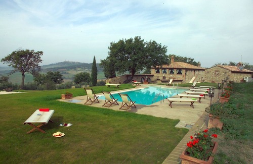 Pienza Villa | Villa for 14 People with private pool