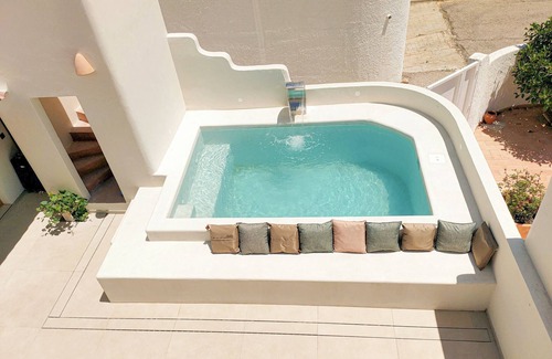 Alporchinhos Villa | Villa for 8 people