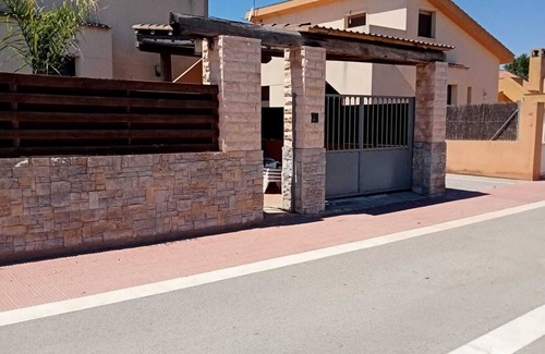 Riumar Ski Chalet | Villa for 8 people with private pool and very close to the beach